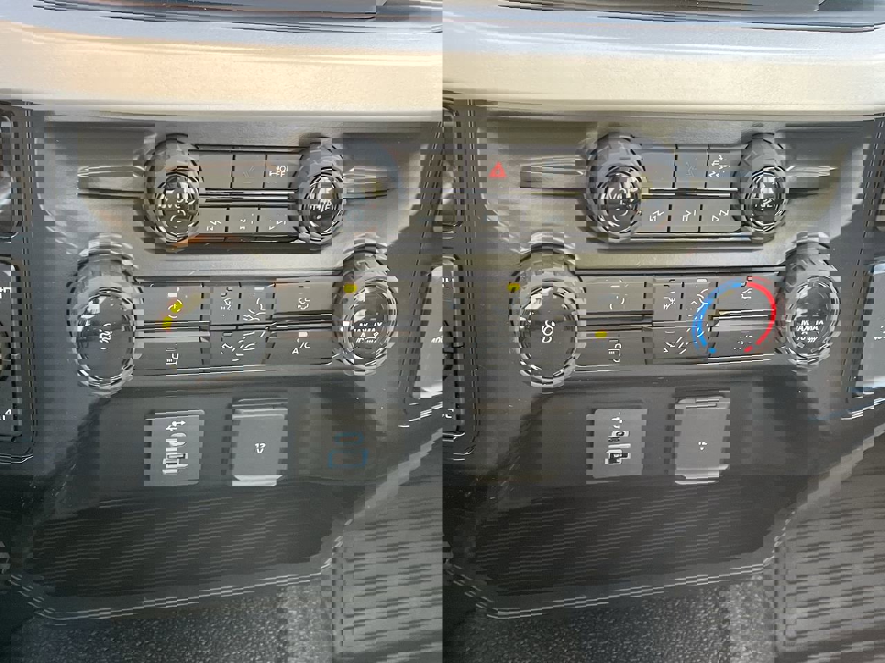 New 2025 Ford F550 4x4 Regular Cab Super Duty image 16