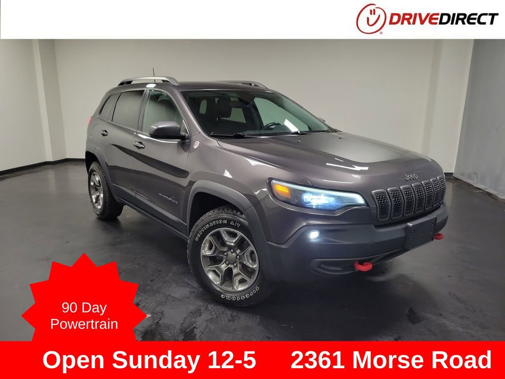 Used 2019 Jeep Cherokee Trailhawk w/ Cold Weather Group AWD/4WD image 1