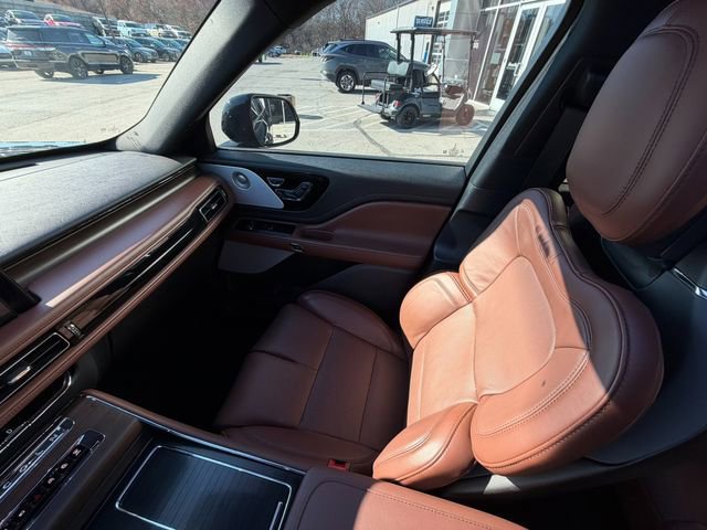 Used 2025 Lincoln Aviator Reserve w/ Equipment Group 201A image 26
