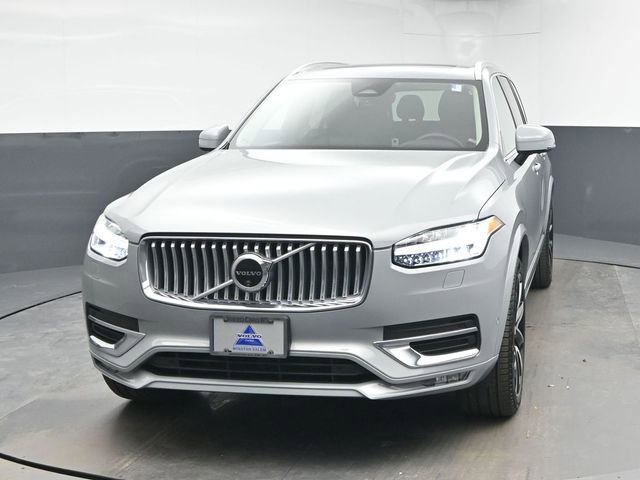Used 2024 Volvo XC90 B5 Plus w/ Protection Package Premier image 3
