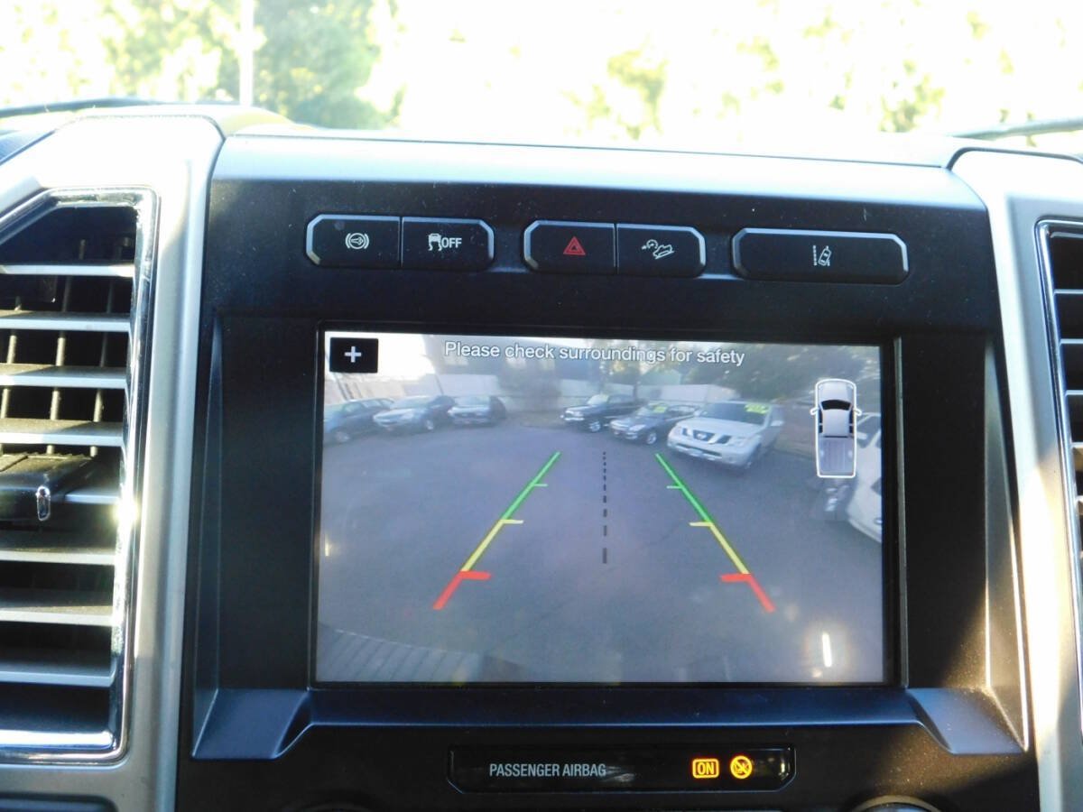 Used 2017 Ford F350 Lariat w/ Lariat Ultimate Package AWD/4WD image 12