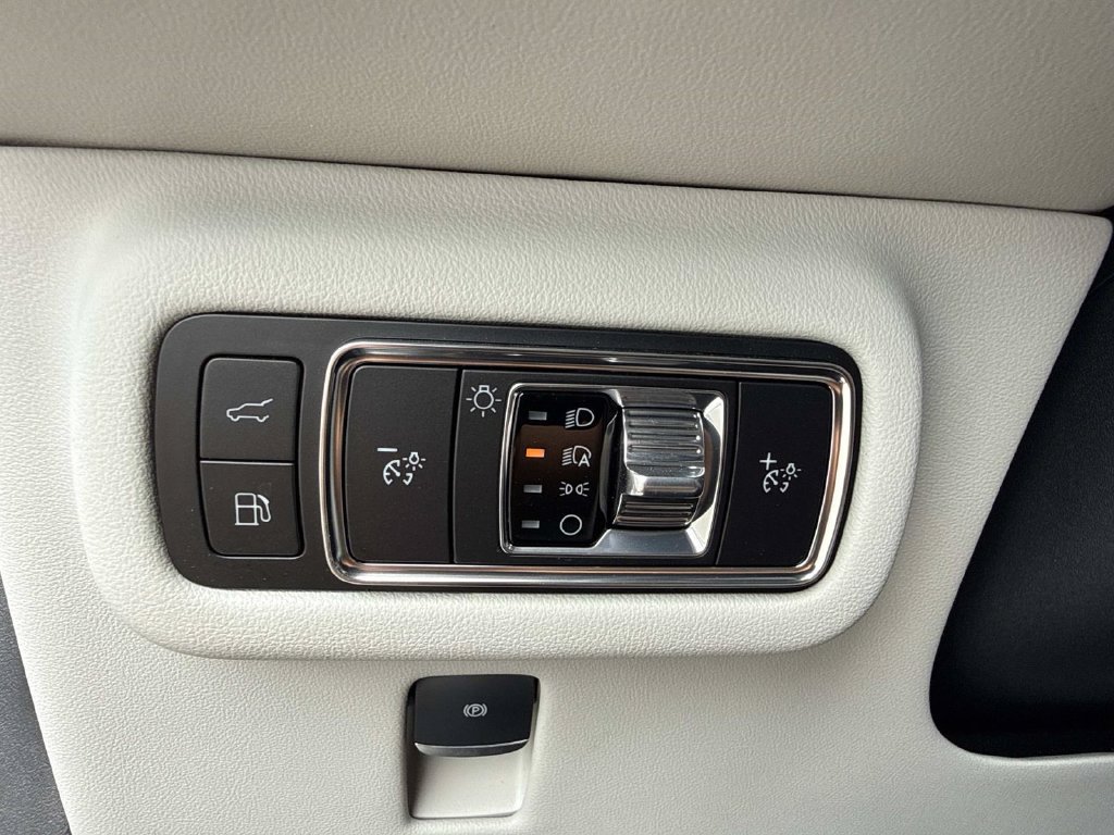 New 2026 Lincoln Nautilus Premier w/ Equipment Group 102A AWD/4WD image 32