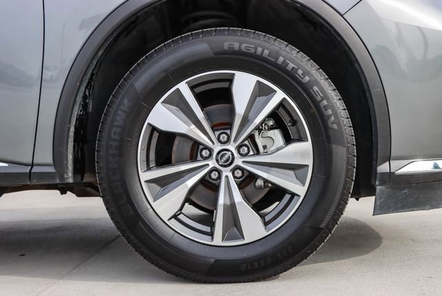 Used 2023 Nissan Murano SV image 11