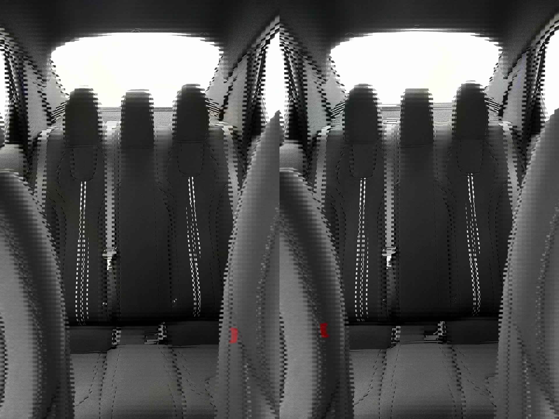 New 2025 Hyundai Elantra Sport image 16