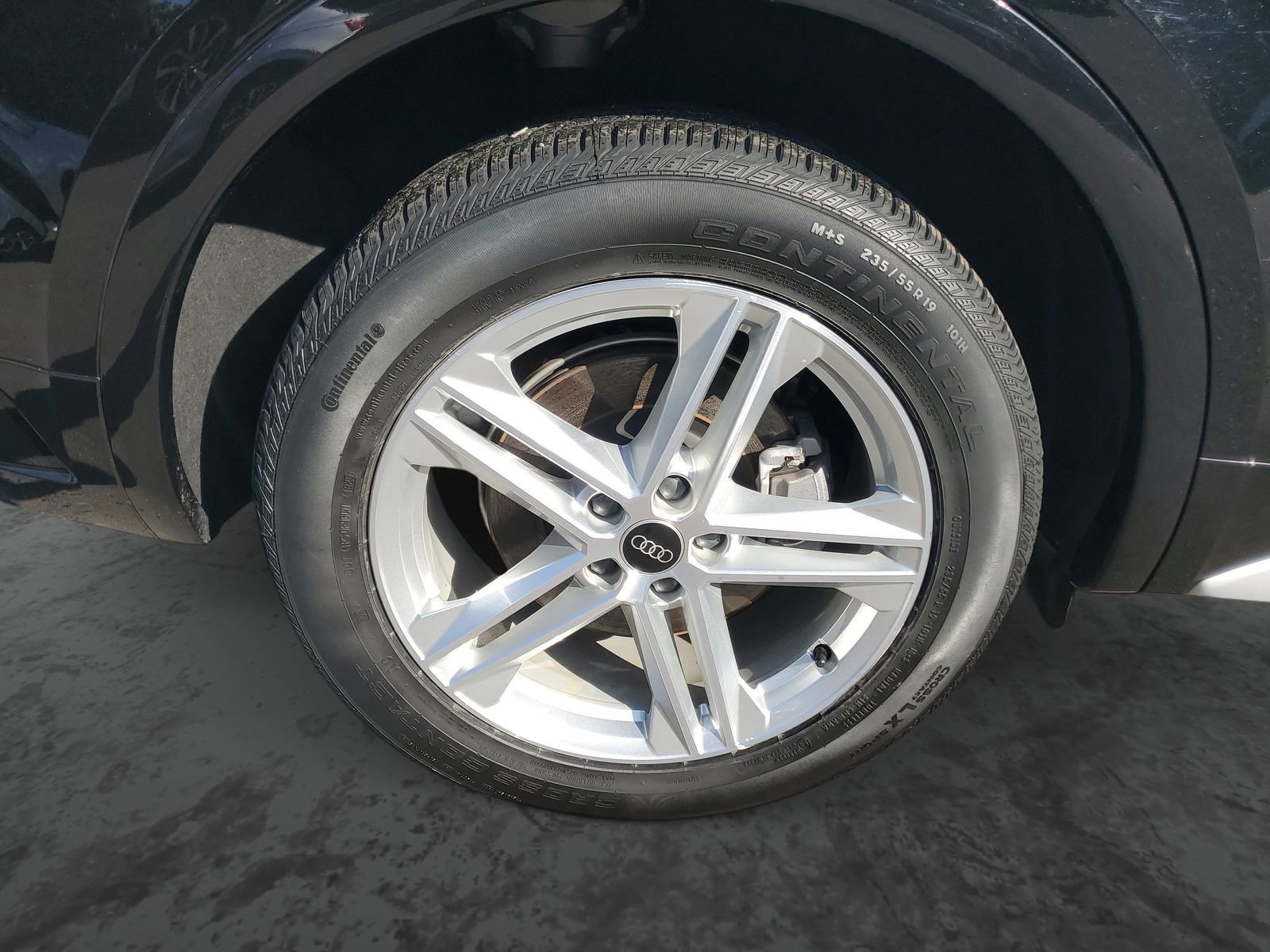 Used 2024 Audi Q5 e Premium Plus w/ Premium Plus Package image 5