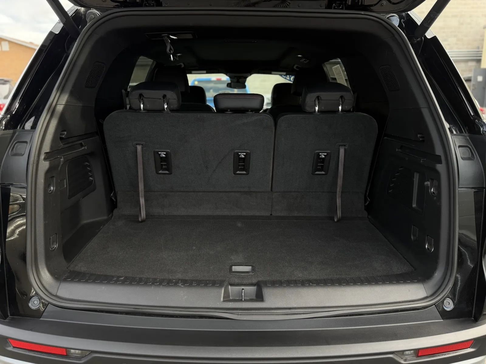 Used 2025 Chevrolet Traverse Z71 w/ Driver Confidence Package AWD/4WD image 18