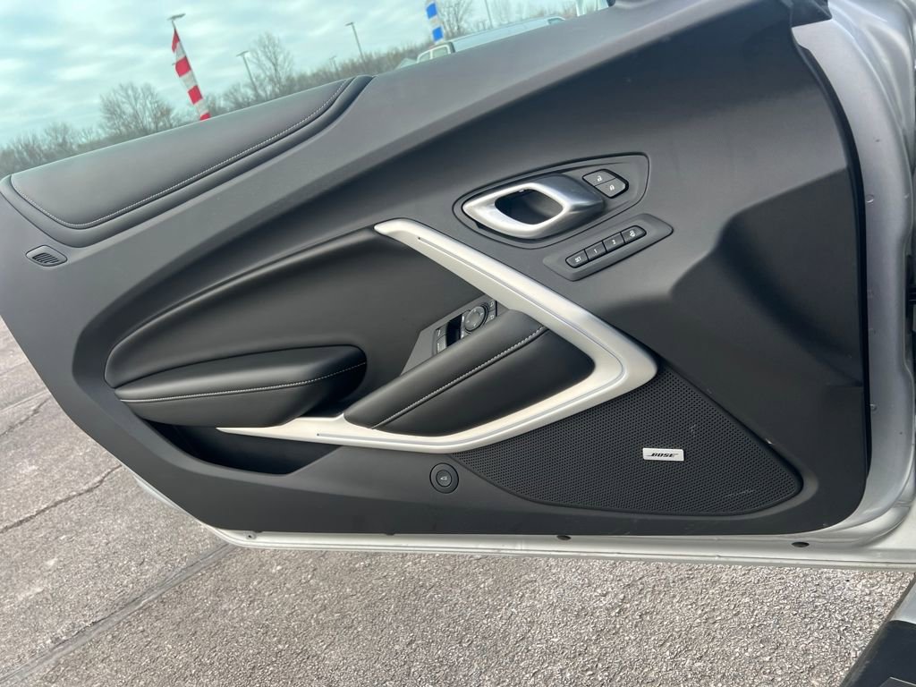 Used 2018 Chevrolet Camaro LT image 11
