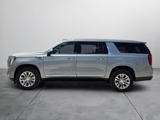 New 2026 GMC Yukon XL Denali w/ LPO, Floor Liner Package RWD image 3