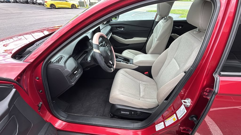 Used 2024 Honda Accord EX image 22