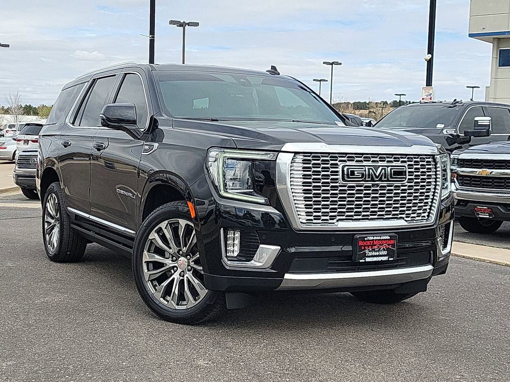 Used 2021 GMC Yukon Denali w/ Denali Premium Package image 2