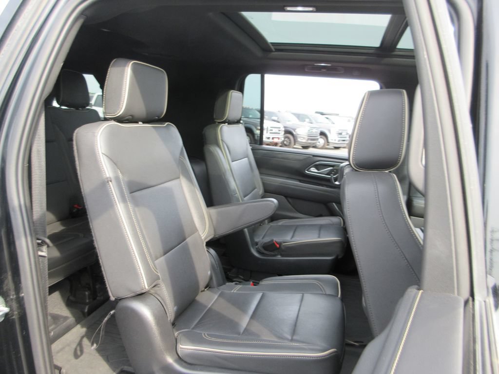 Certified 2023 GMC Yukon XL SLT AWD/4WD image 26