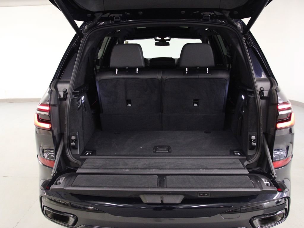 Used 2023 BMW X7 xDrive40i w/ Executive Package image 27
