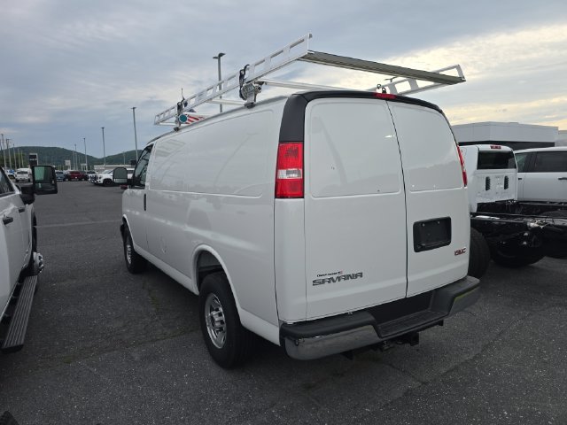 New 2026 GMC Savana 2500 w/ Driver Convenience Package RWD image 3