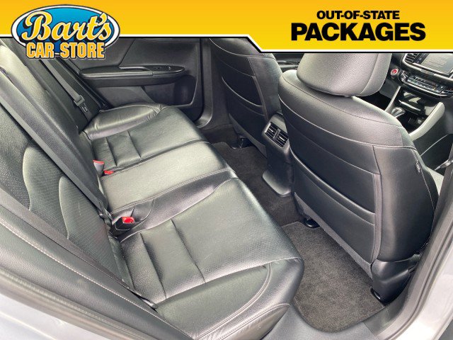 Used 2017 Honda Accord Touring image 11