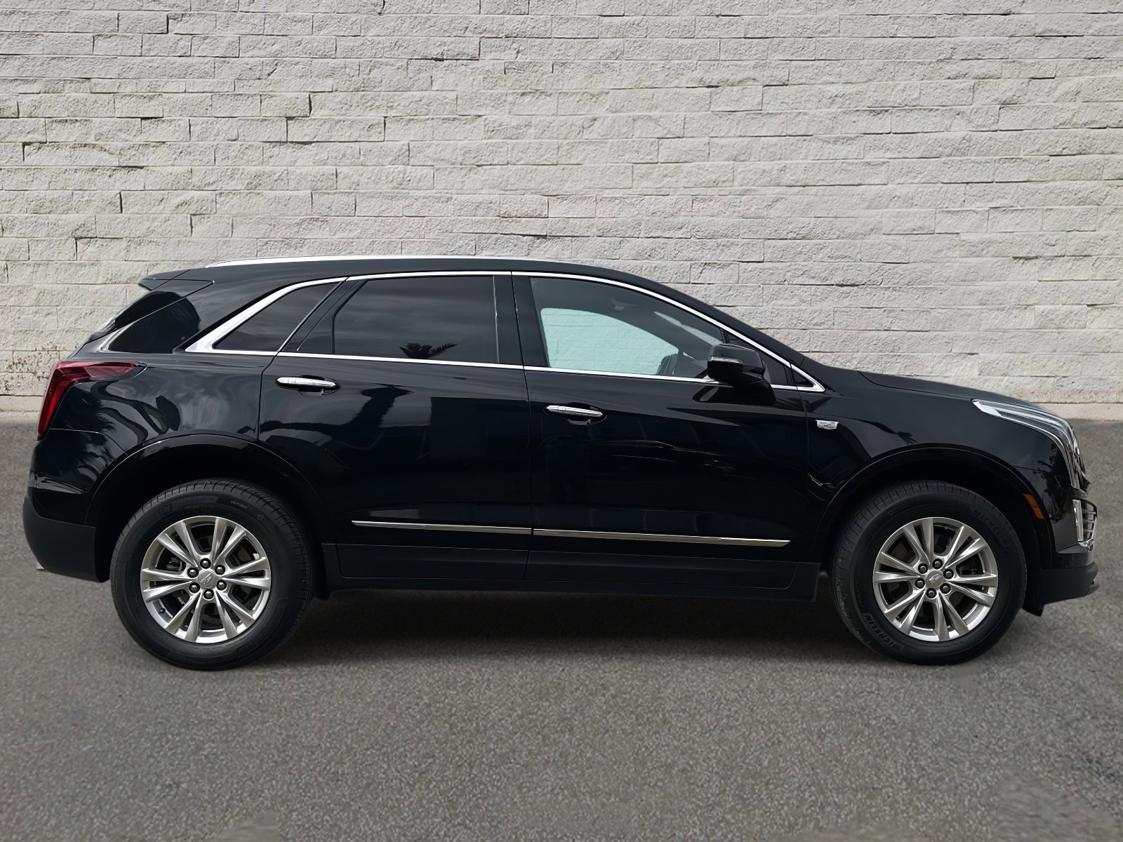 Certified 2023 Cadillac XT5 Luxury image 37