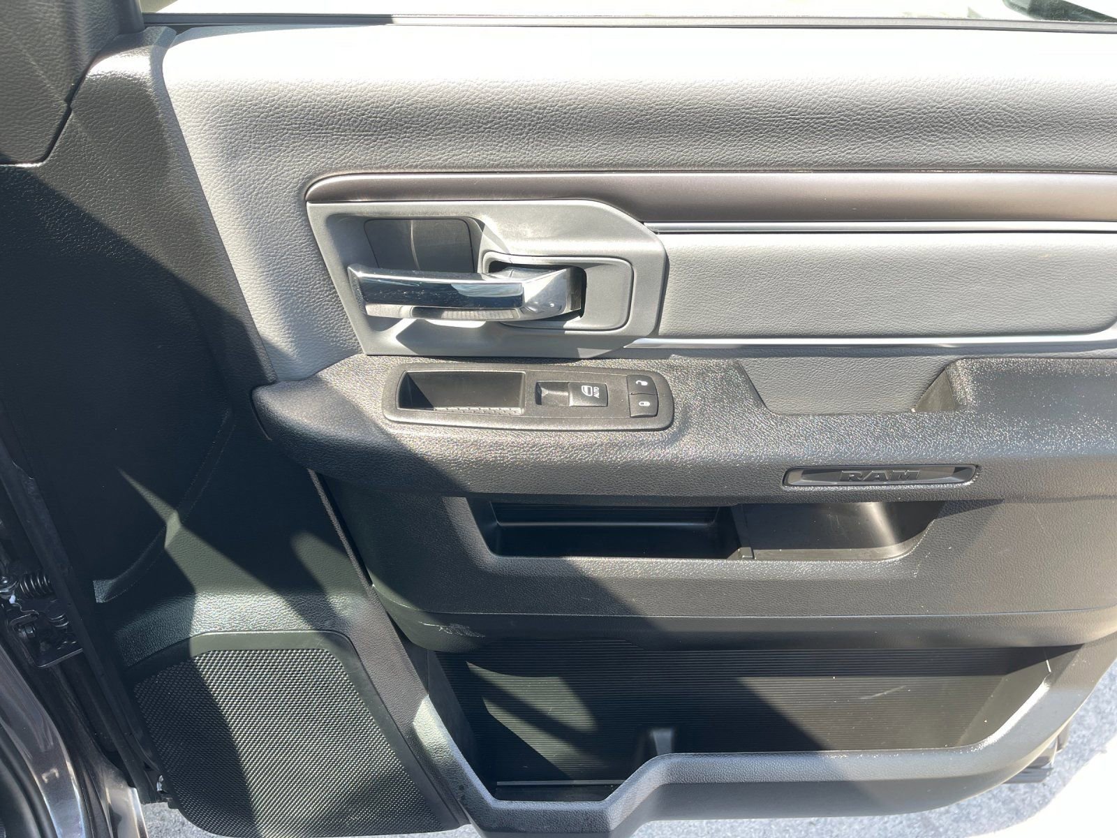 Used 2024 RAM 1500 Classic SLT image 4