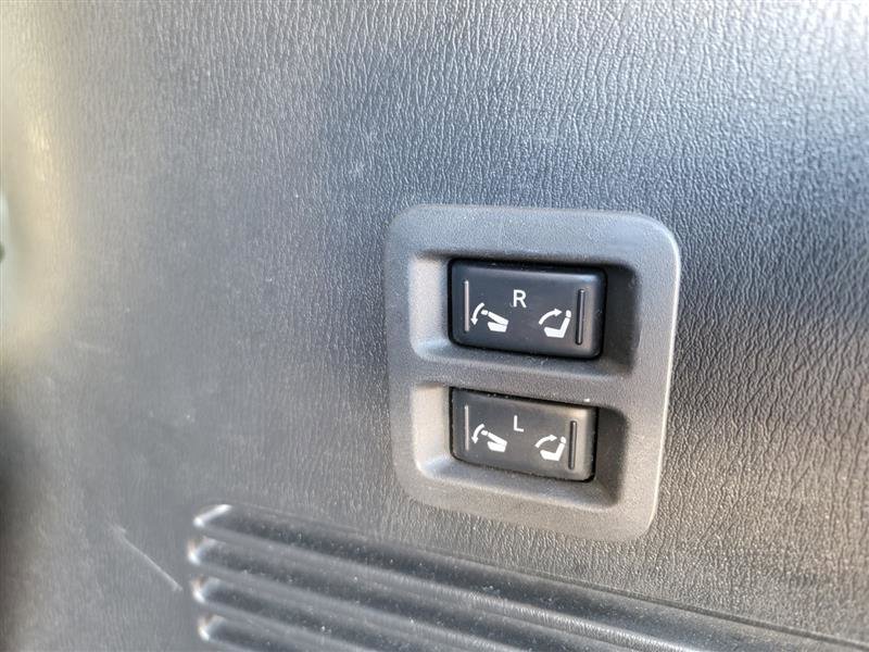 Used 2018 Nissan Armada Platinum w/ Captain Seat Package image 53