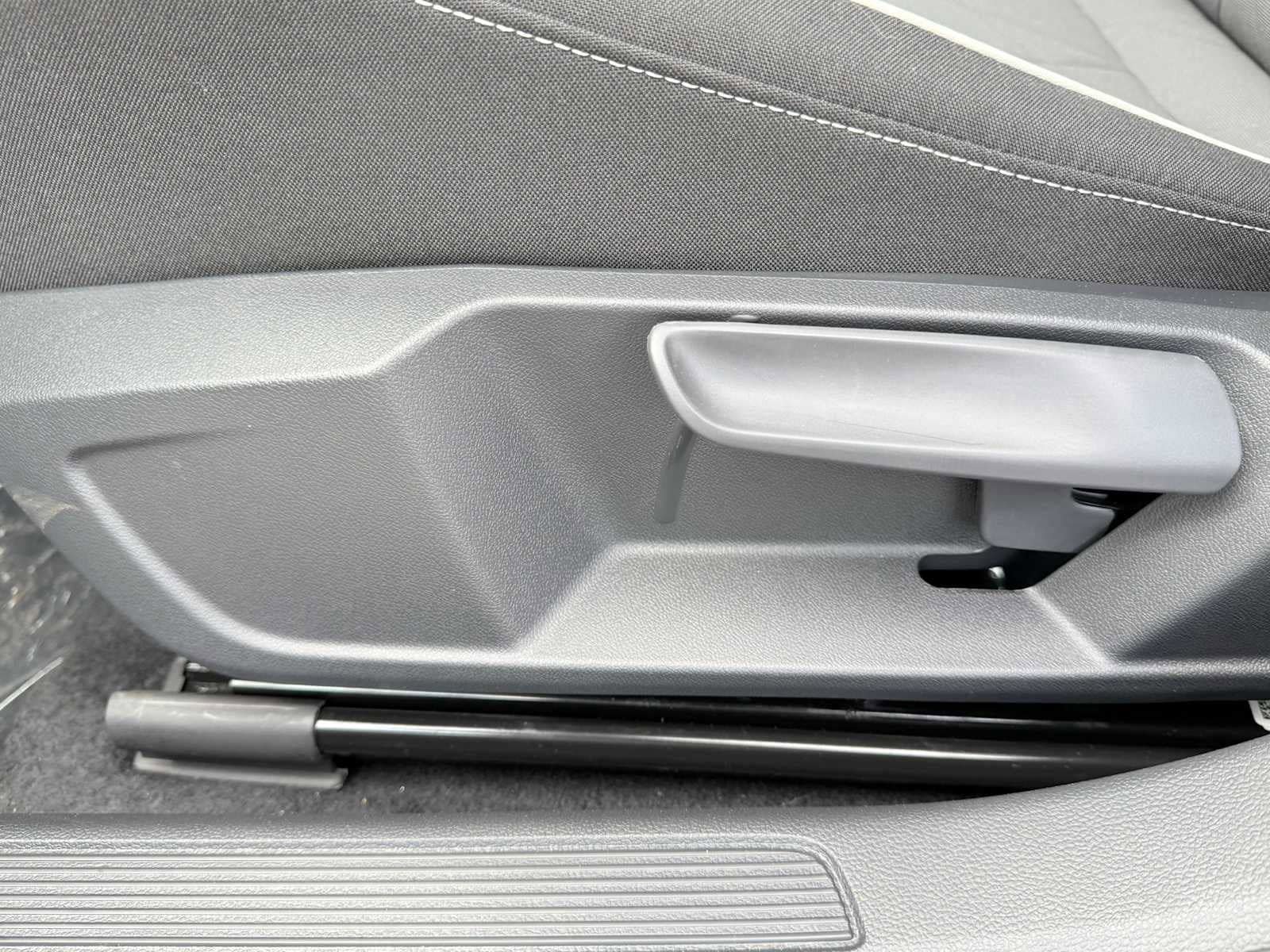 New 2026 Volkswagen Jetta Sport FWD image 2