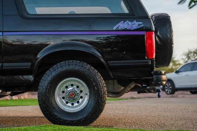 Used 1991 Ford Bronco AWD/4WD image 5