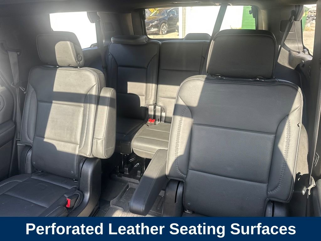 Used 2022 GMC Yukon Denali w/ Denali Premium Package image 43