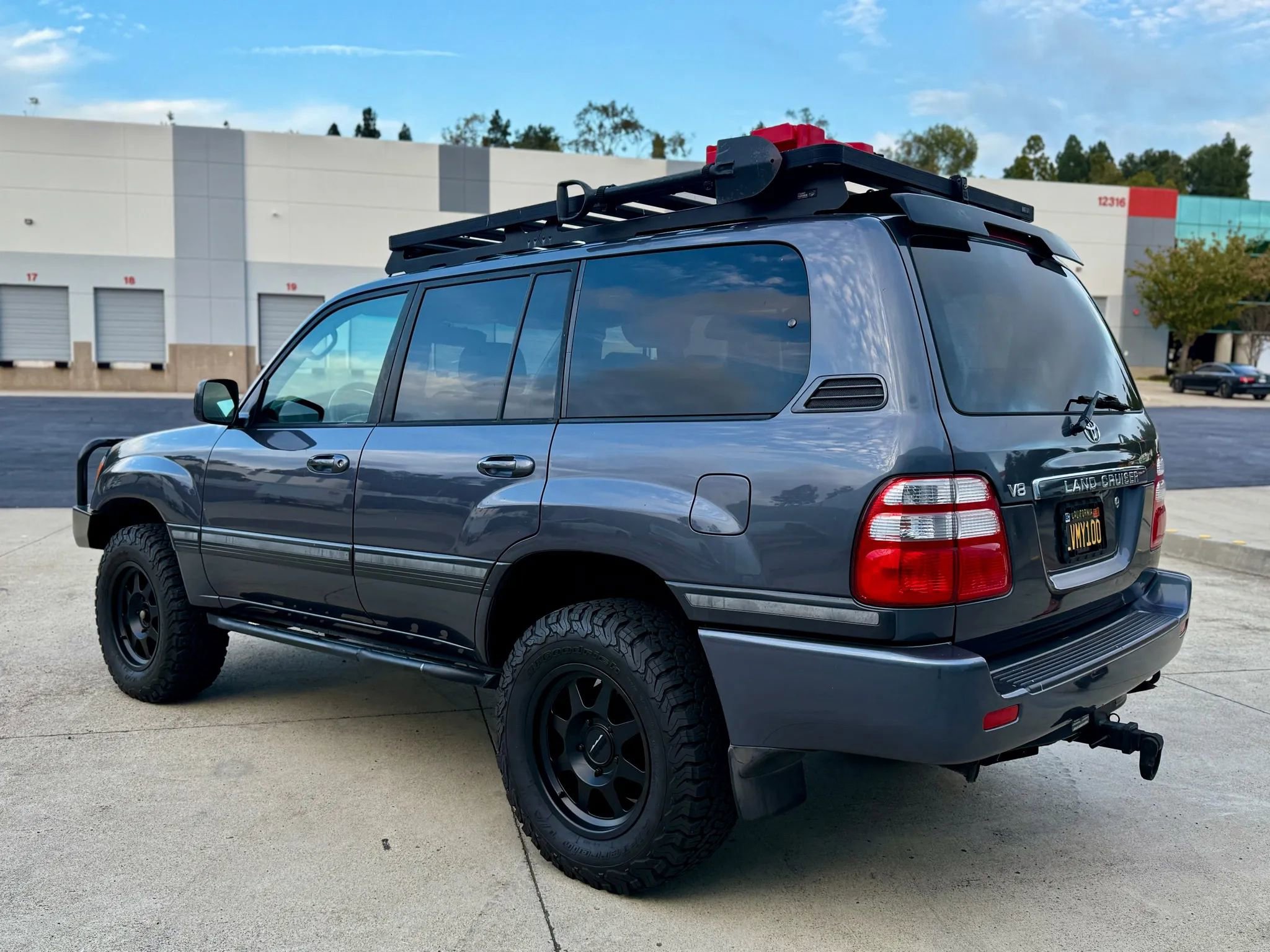 Used 2004 Toyota Land Cruiser image 27