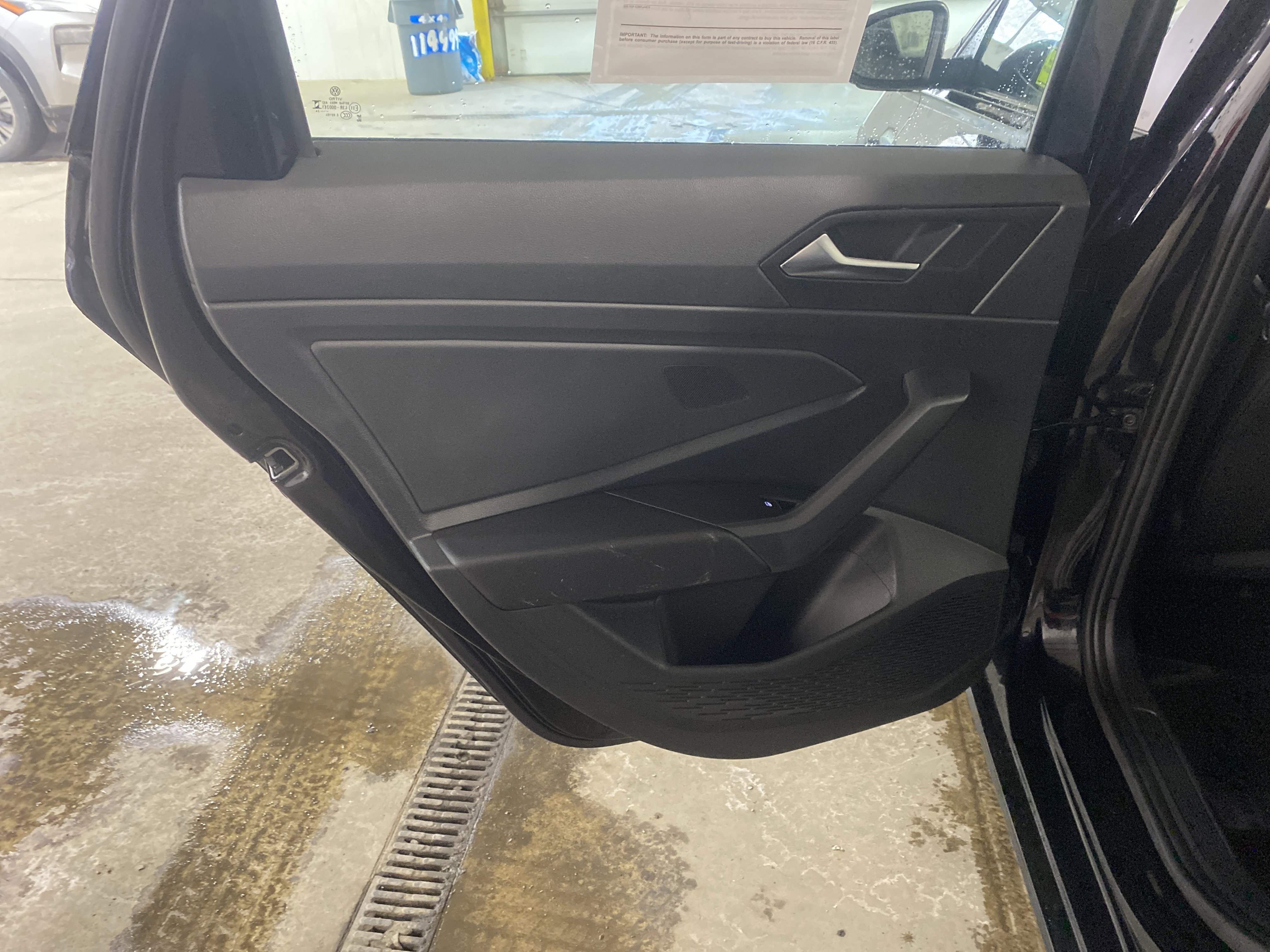 Used 2024 Volkswagen Jetta SE image 10