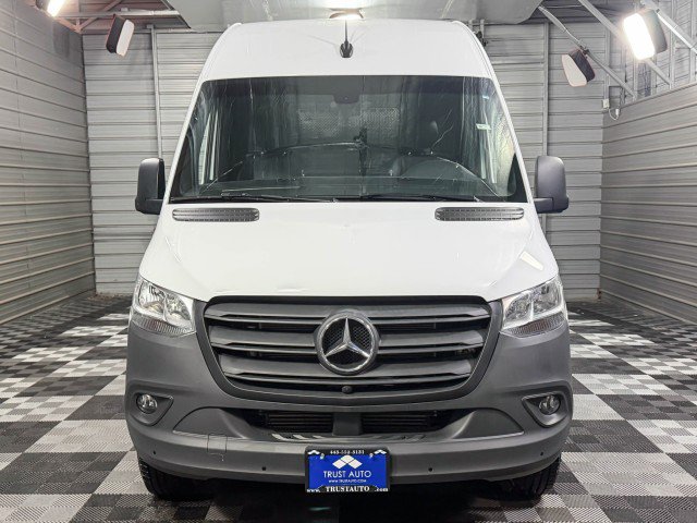 Used 2022 Mercedes-Benz Sprinter 2500 image 3