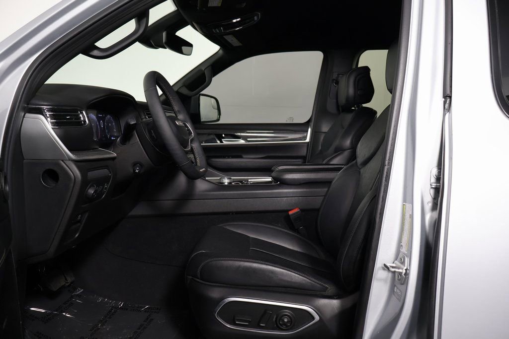 Used 2022 Jeep Wagoneer Series II image 10