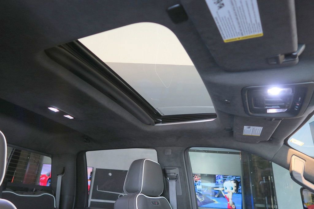 Used 2025 GMC Sierra 2500 AT4X AWD/4WD image 31