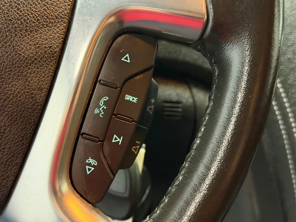 Used 2017 Chevrolet Traverse LT FWD image 28