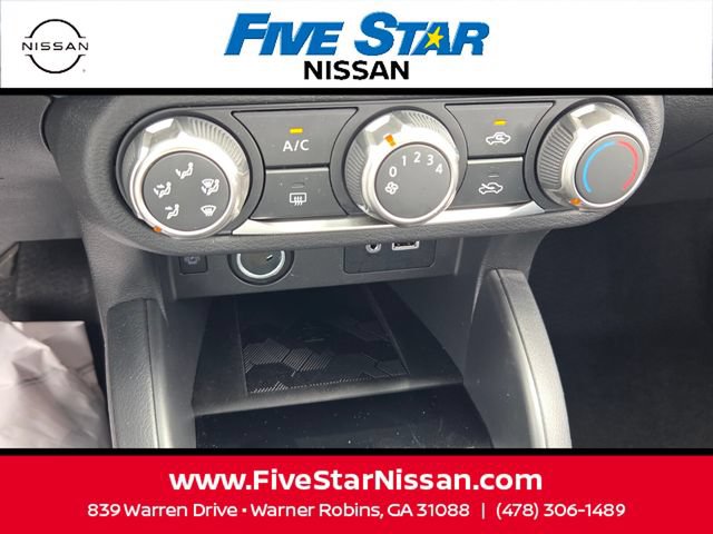 Used 2025 Nissan Versa SV w/ Trunk Package FWD image 20