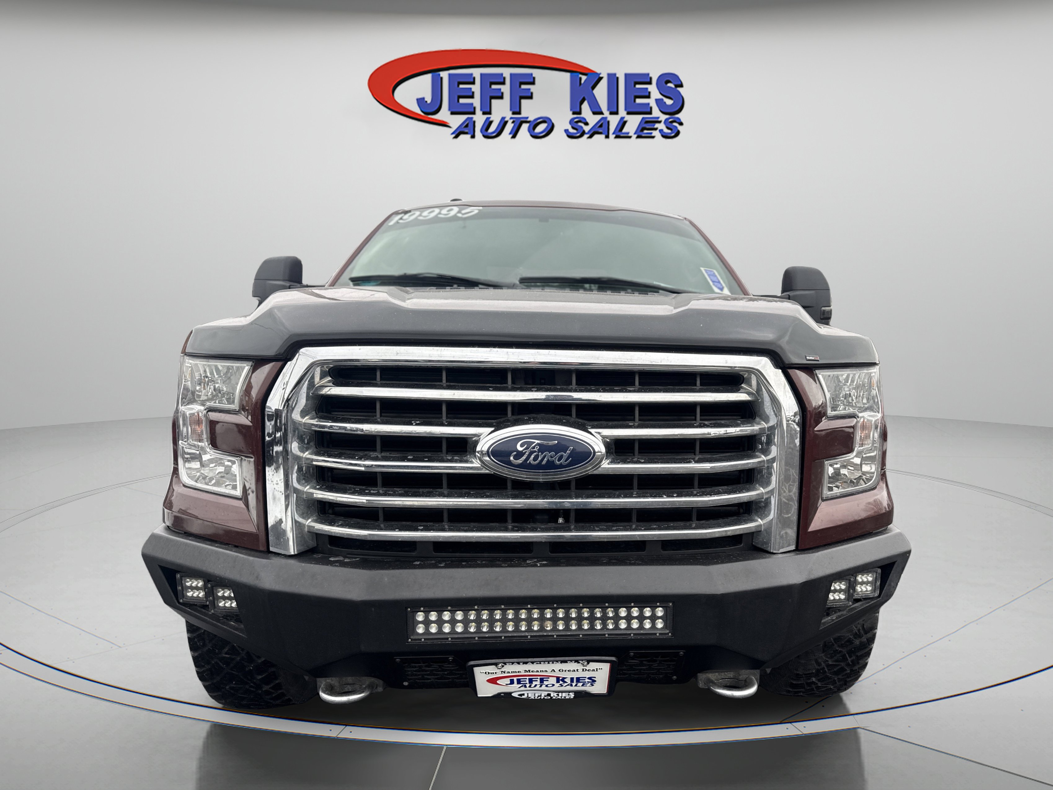 Used 2017 Ford F150 XLT w/ Equipment Group 302A Luxury image 2