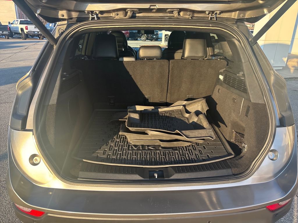 Used 2016 Lincoln MKC Select image 28