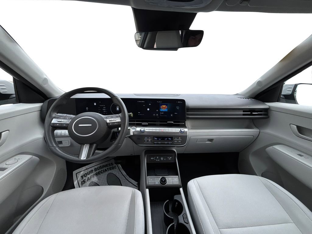 Used 2024 Hyundai Kona SEL w/ Convenience Package image 16