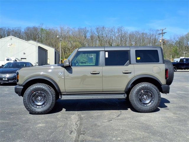 New 2025 Ford Bronco Outer Banks w/ Sasquatch Package image 4