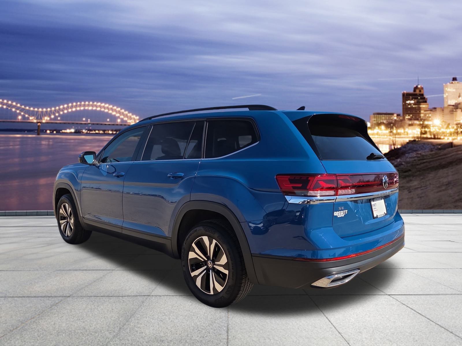 Certified 2025 Volkswagen Atlas SE image 3