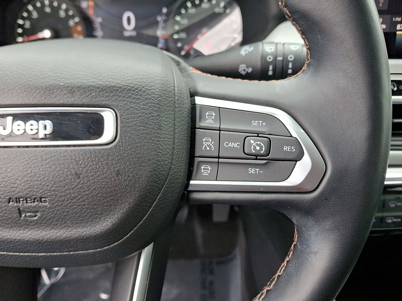 Used 2022 Jeep Compass Limited AWD/4WD image 18