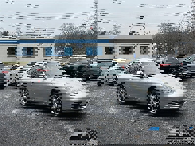 Used 2001 Porsche 911 Carrera 4 image 6