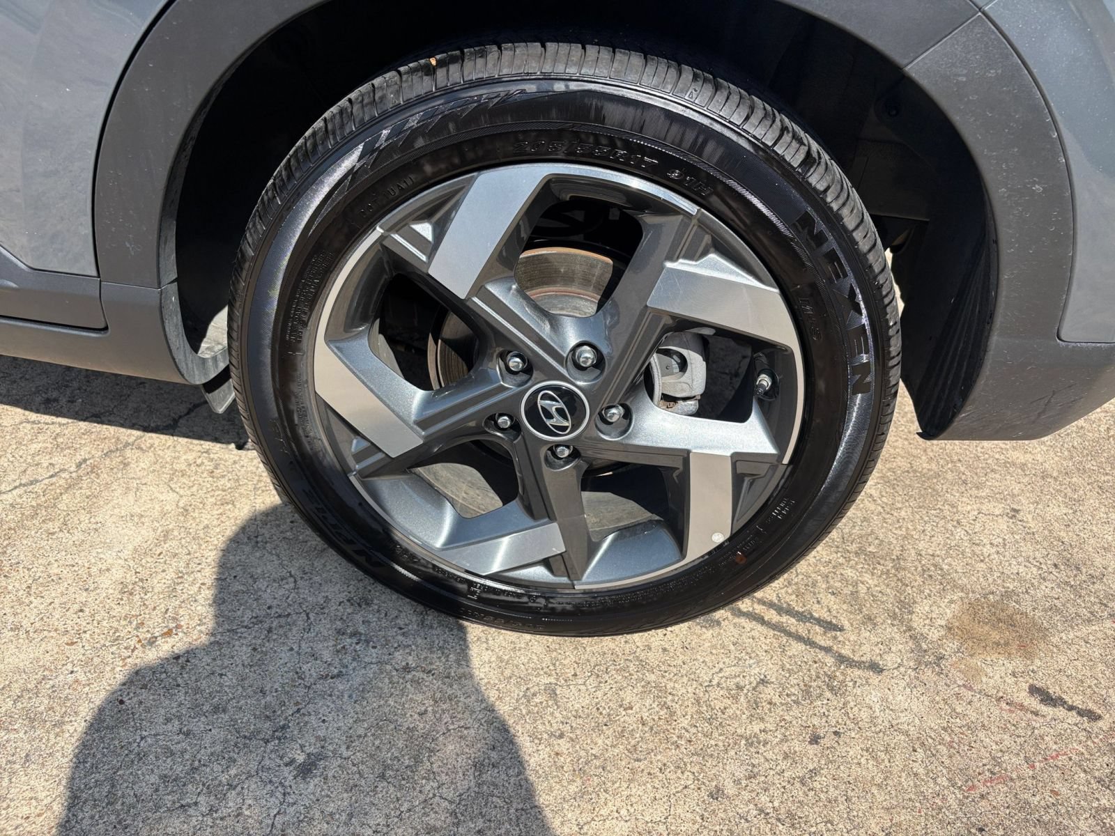 Used 2026 Hyundai Venue SEL FWD image 25