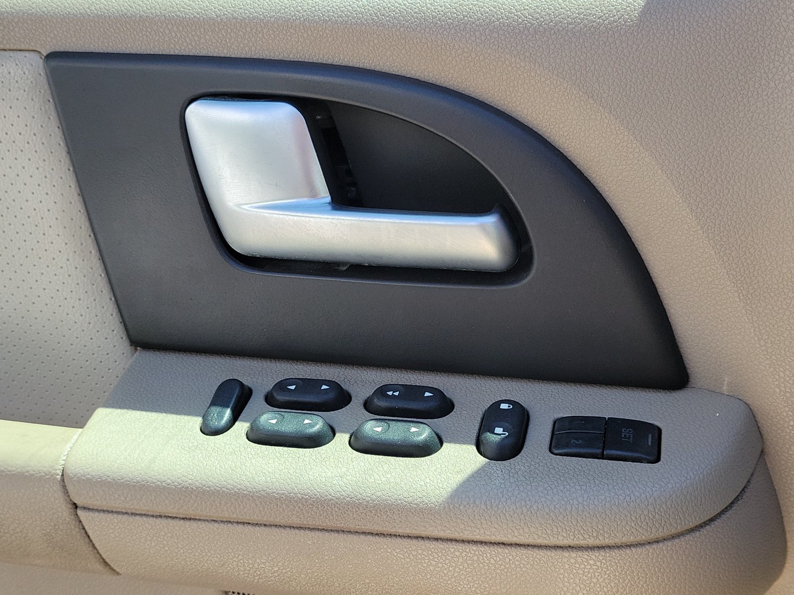 Used 2004 Ford Expedition Eddie Bauer RWD image 17