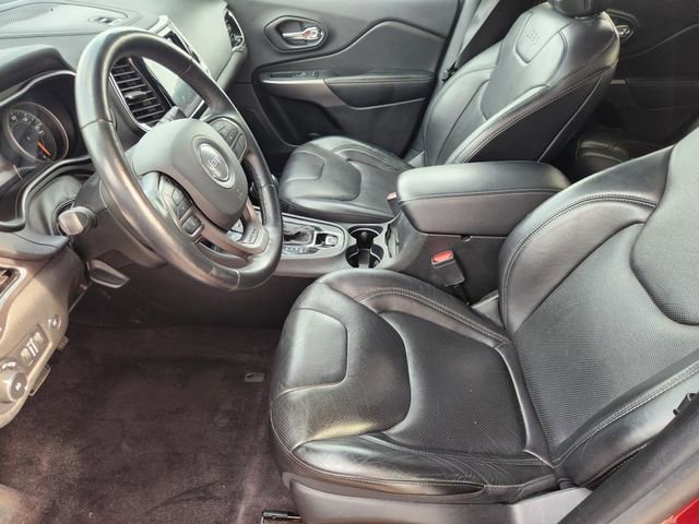 Used 2019 Jeep Cherokee Limited AWD/4WD image 10