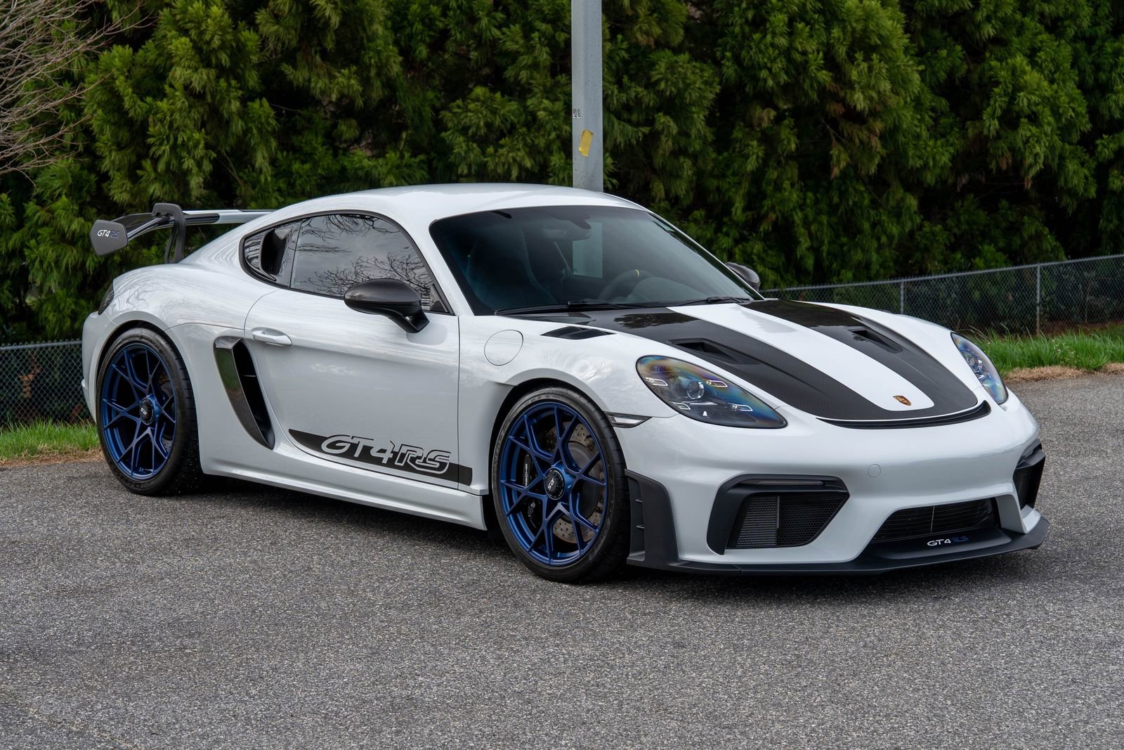 Certified 2025 Porsche 718 Cayman GT4 RS w/ Weissach Package image 9
