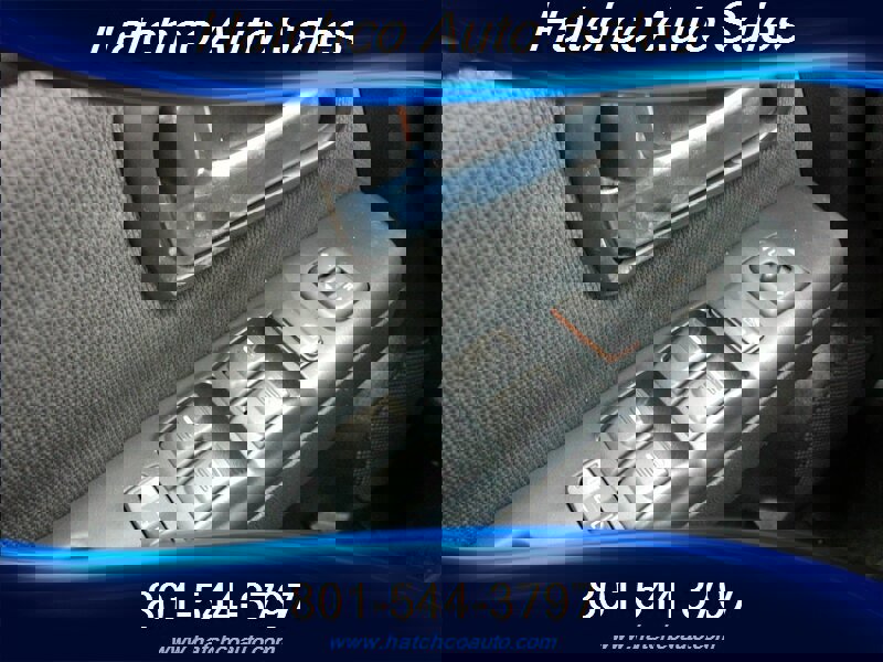 Used 2011 Chevrolet Colorado LT image 18