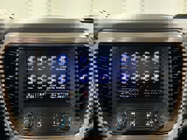 Certified 2023 GMC Acadia Denali w/ Denali Ultimate Package image 13