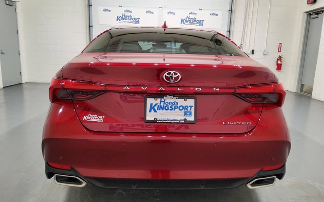Used 2020 Toyota Avalon Limited w/ Advanced Safety Package image 12