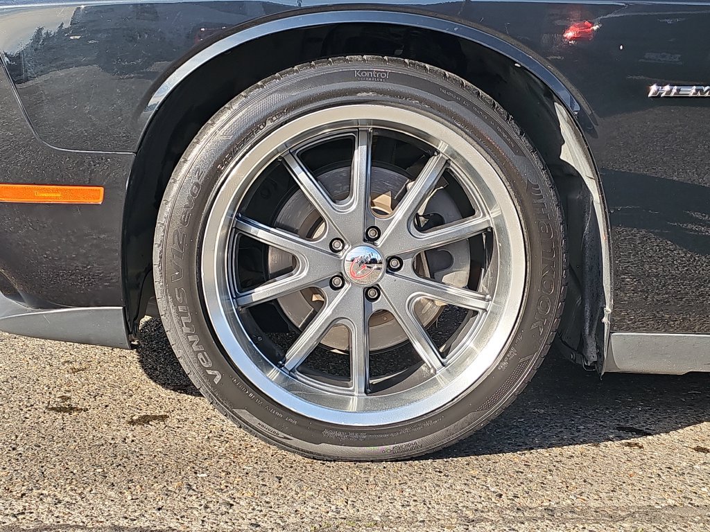 Used 2015 Dodge Challenger R/T w/ Quick Order Package 28B R/T RWD image 19
