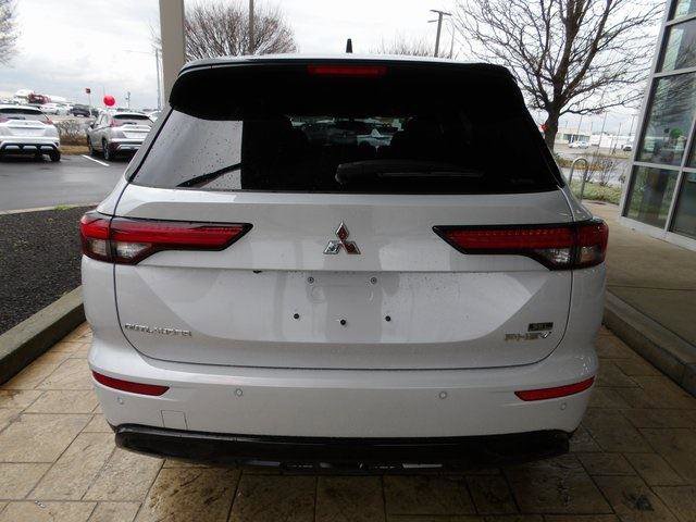 New 2025 Mitsubishi Outlander SEL Black Edition image 6