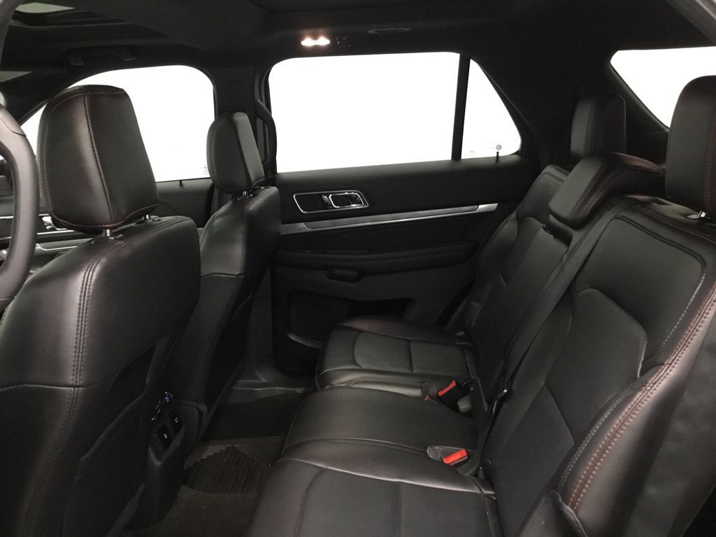 Used 2018 Ford Explorer Sport AWD/4WD image 32