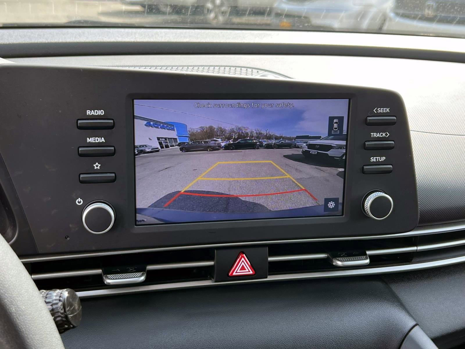 Used 2021 Hyundai Elantra SE w/ Cargo Package FWD image 24