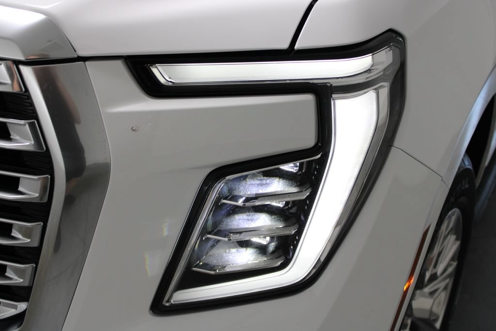 Used 2025 GMC Yukon XL Denali AWD/4WD image 60